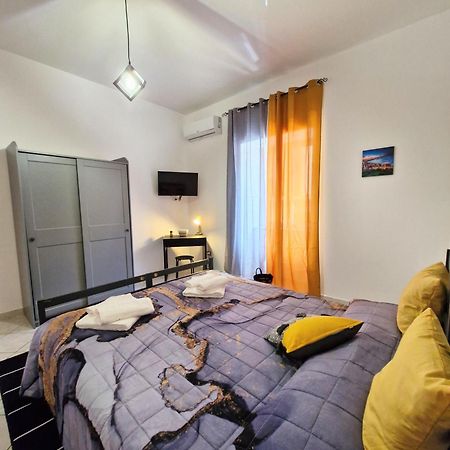 Bed and Breakfast Casa Imma Napoli Esterno foto