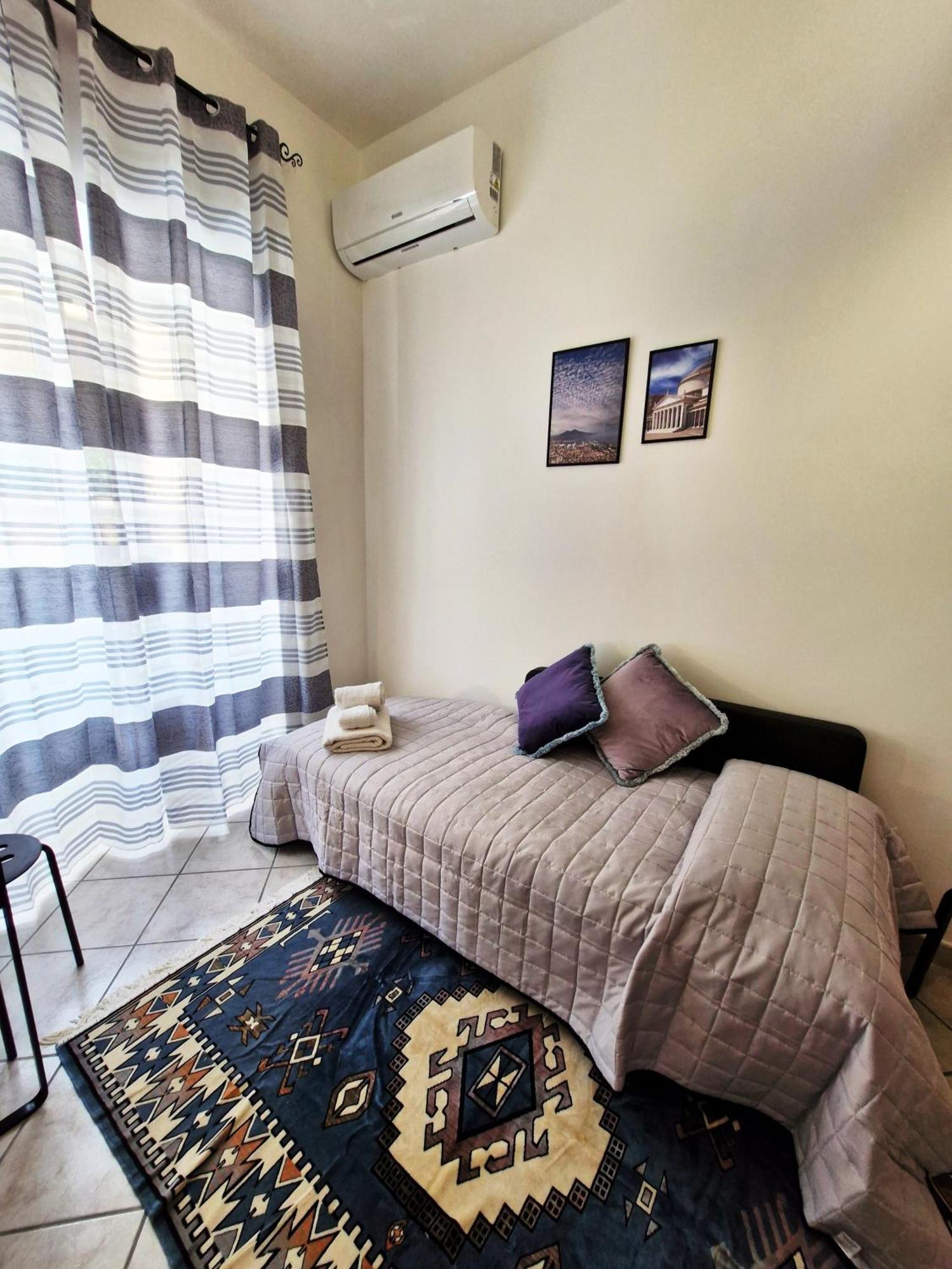 Bed and Breakfast Casa Imma Napoli Esterno foto